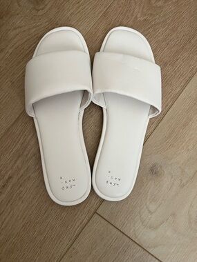 a new day White Padded Slide Sandals for Women